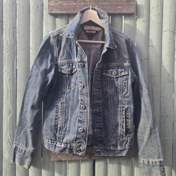 Tommy Hilfiger Jackets & Blazers - Tommy Hilfiger Vintage Denim Jacket | Medium